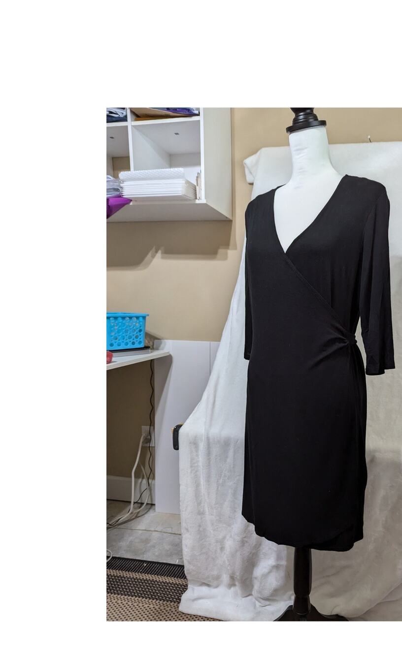 Emma & Michelle Wrap dress Sz L Rayon + Spandex knit soft fabric 3/4 sleeves